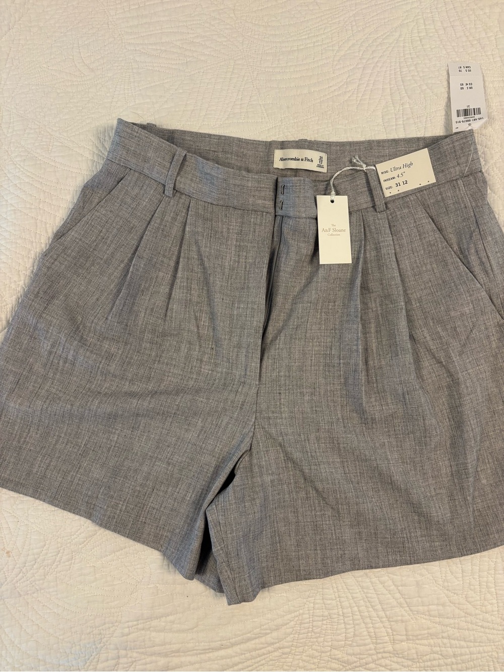 NWT Abercrombie Sloane Tailored Shorts Gray Size 31/12 Ultra High Rise